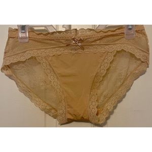 ✨BRAND NEW✨ 2 Pair Large Lace Underwear
